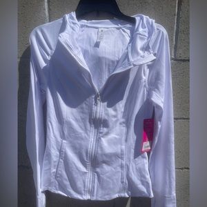 Yoga Licious stretchy, zip up